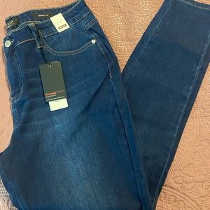 NWT Judy Blue Jeans